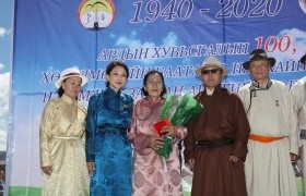 Завхан аймгийн Сонгино сум Монгол улсын гавъяат багштай боллоо