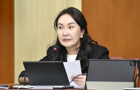 Ч.Ундрам: 21-р зуунд хүүхдүүдийг модон байшинд гал түлж хичээллүүлэх нь байж боломгүй