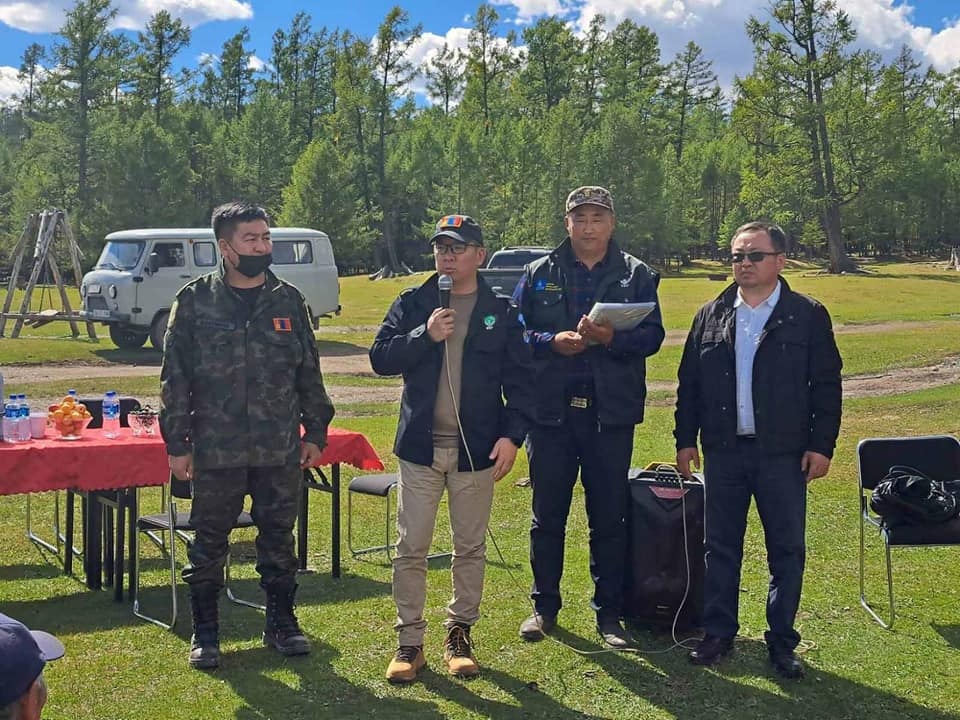 Хөвсгөл: Хатгал тосгоны малчин, иргэдэд газрын гэрчилгээ гардуулав