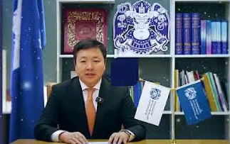 Мэндчилгээ: Улаанбаатар хотын хөгжлийн корпорацийн хамтран ажиллагч, эрхэм бизнесийн түншүүд, хөрөнгө оруулагчид, нийт иргэддээ шинэ оны мэндийг хүргэе.