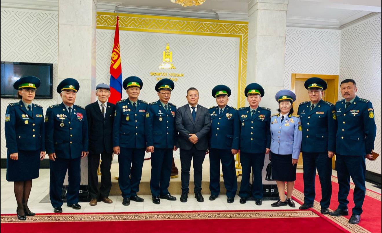 УИХ-ын гишүүн Ж.Золжаргал хилчин хурандаа нарын төлөөлөлтэй уулзлаа